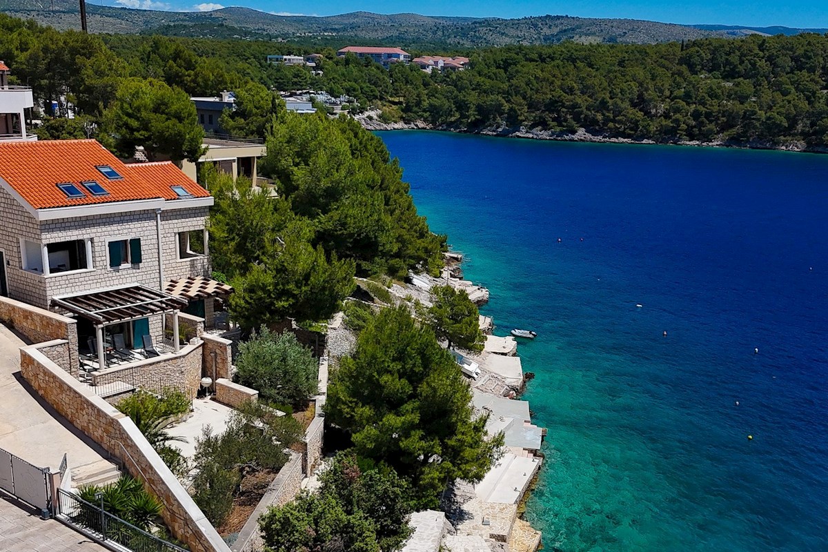 Villa Tramonto - 1a fila al mare, Milna