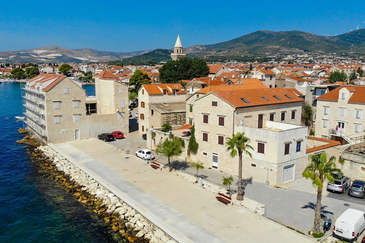 Residenza Castelmare - immobile storico fronte mare da ristrutturare