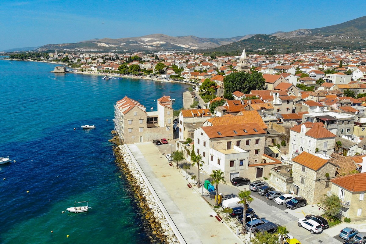 Residenza Castelmare - immobile storico fronte mare da ristrutturare