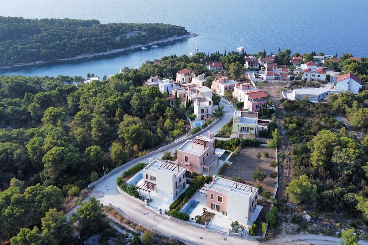 Azure Bay Residence - Moderne ville mediterranee con piscina sull'isola di Brač