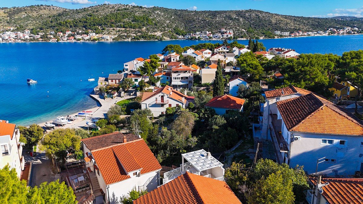 Casa d'appartamenti, Rogoznica