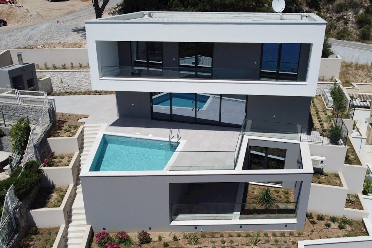 VILLA DELMARE - Villa per vacanze di nuova costruzione in un ambiente idilliaco