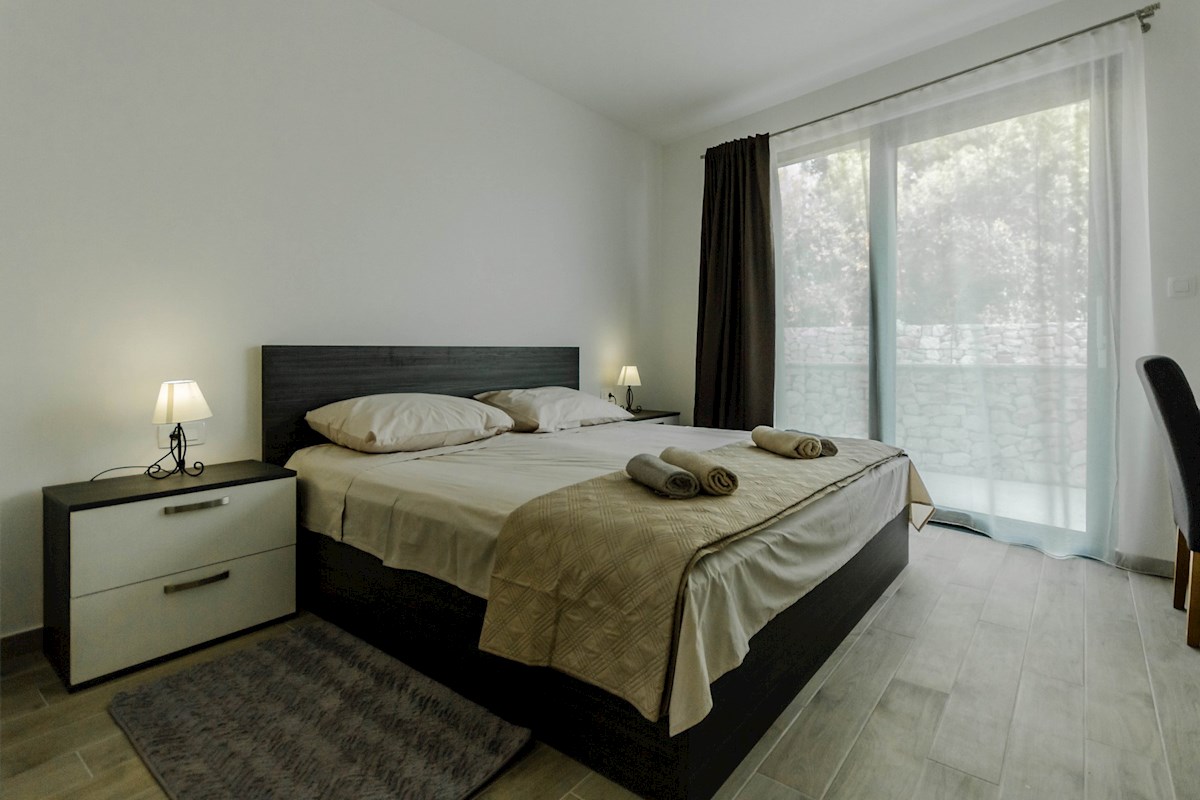 Villa di nuova costruzione con piscina e spettacolare vista mare