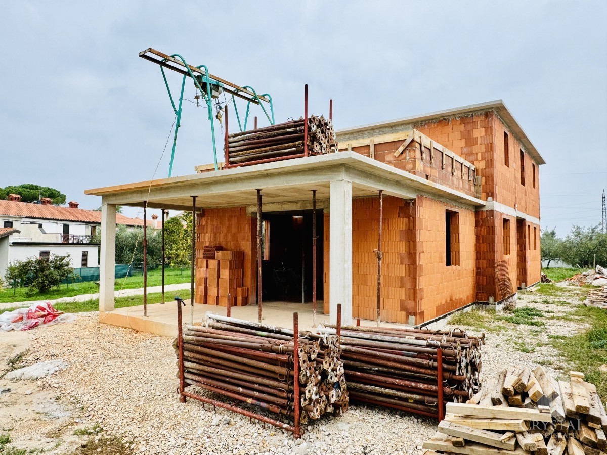 Vendita di una casa moderna in una zona tranquilla