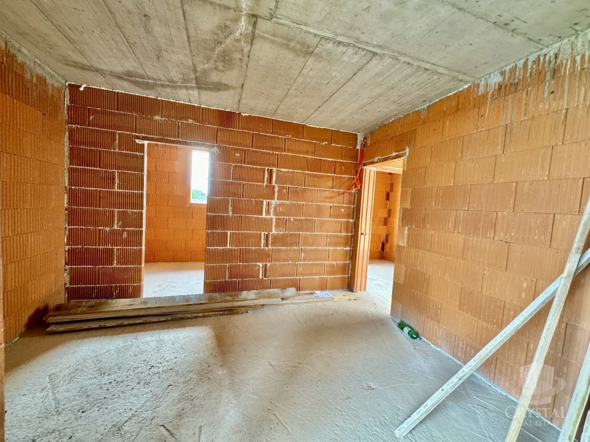 Vendita di una casa moderna in una zona tranquilla