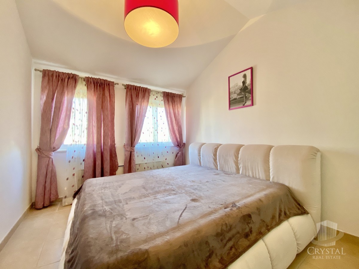 VILLA MODERNA ED ESCLUSIVA CON PISCINA, PRIMA FILA SUL MARE!!