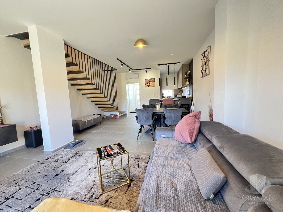 Grazioso appartamento a Cittanova con vista mare