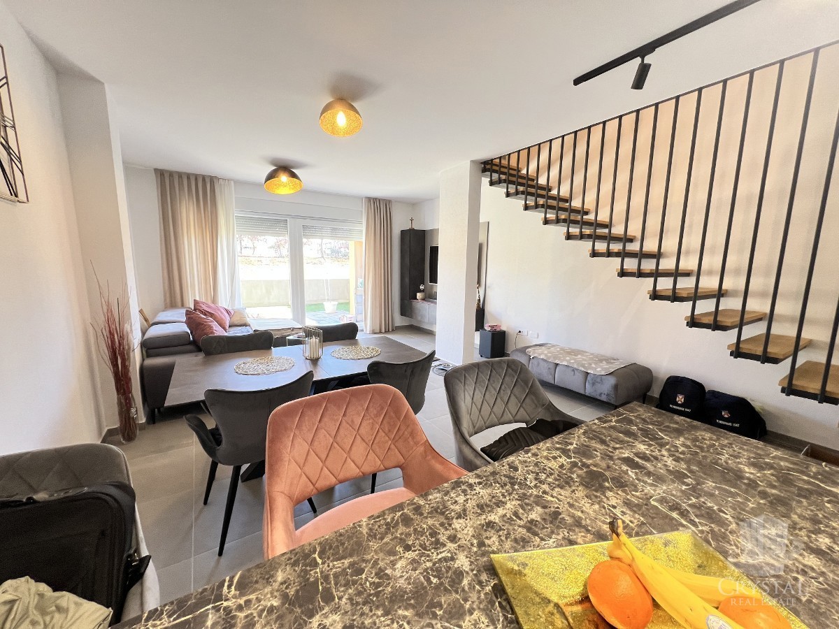 Grazioso appartamento a Cittanova con vista mare