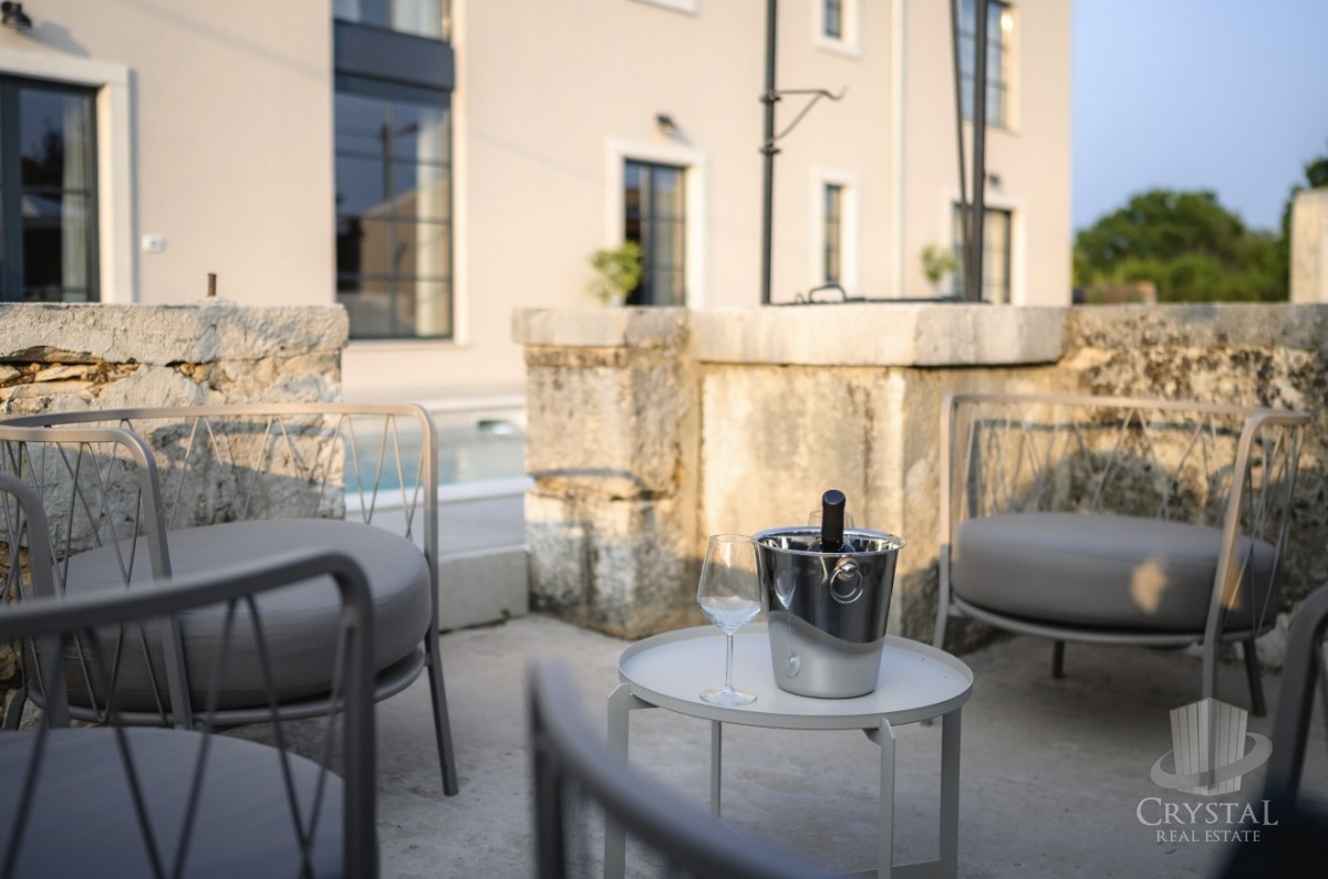 Oasi di lusso e tranquillità – Villa Madora