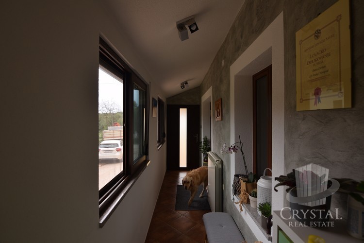 Casa a nova vas