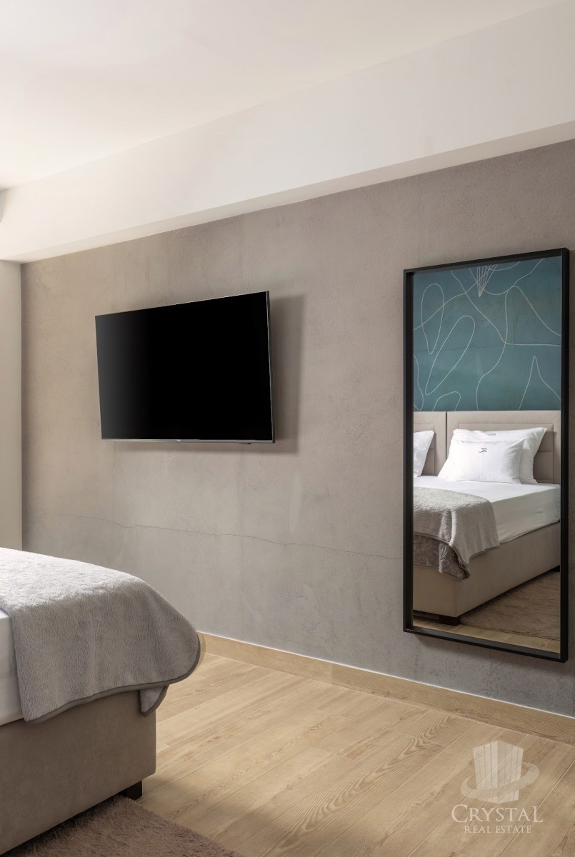 DINTORNI DI UMAGO: VILLA SMART HOME CON PISCINA RISCALDATA