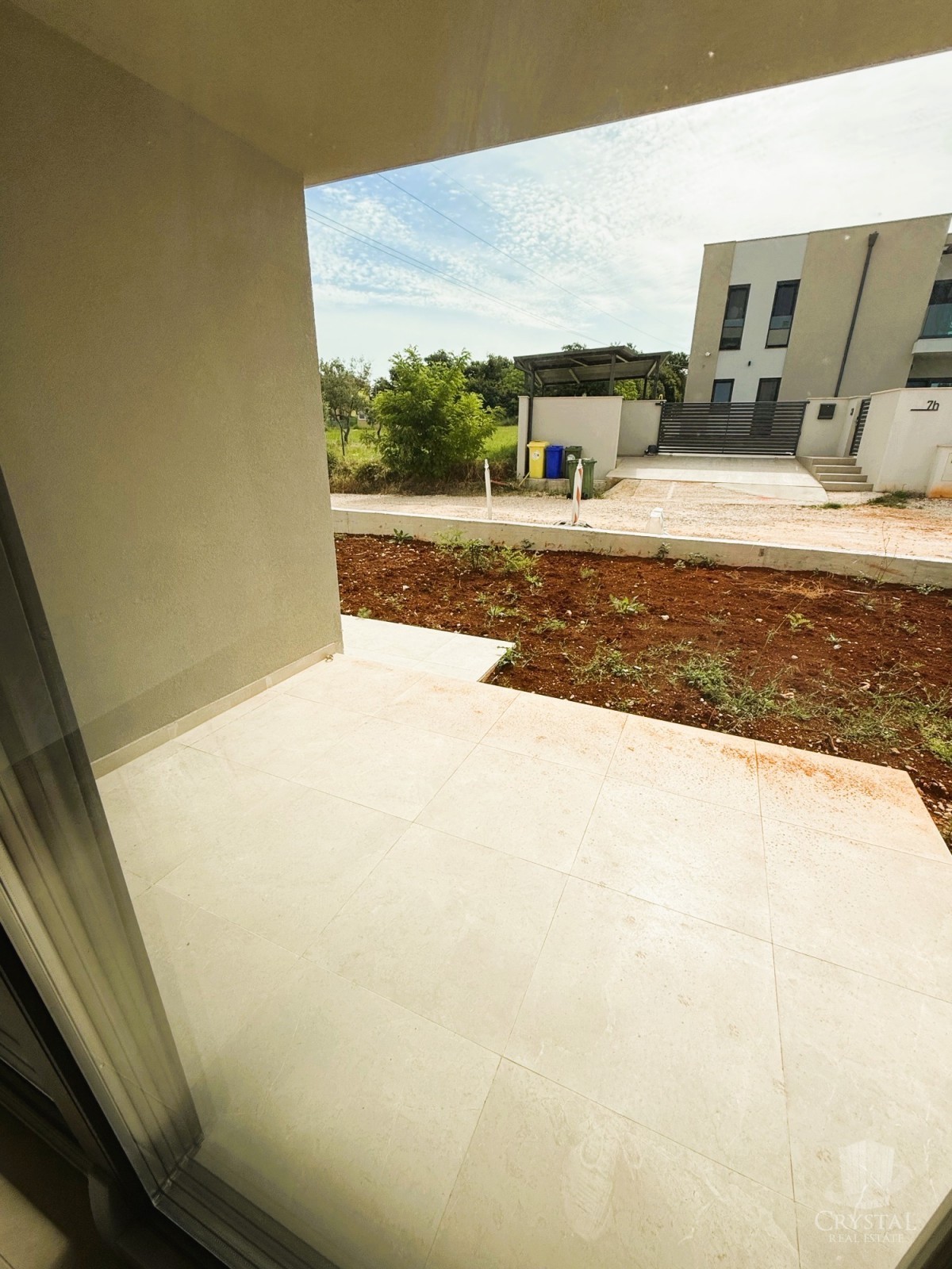 Umago - Moderno appartamento al piano terra con giardino