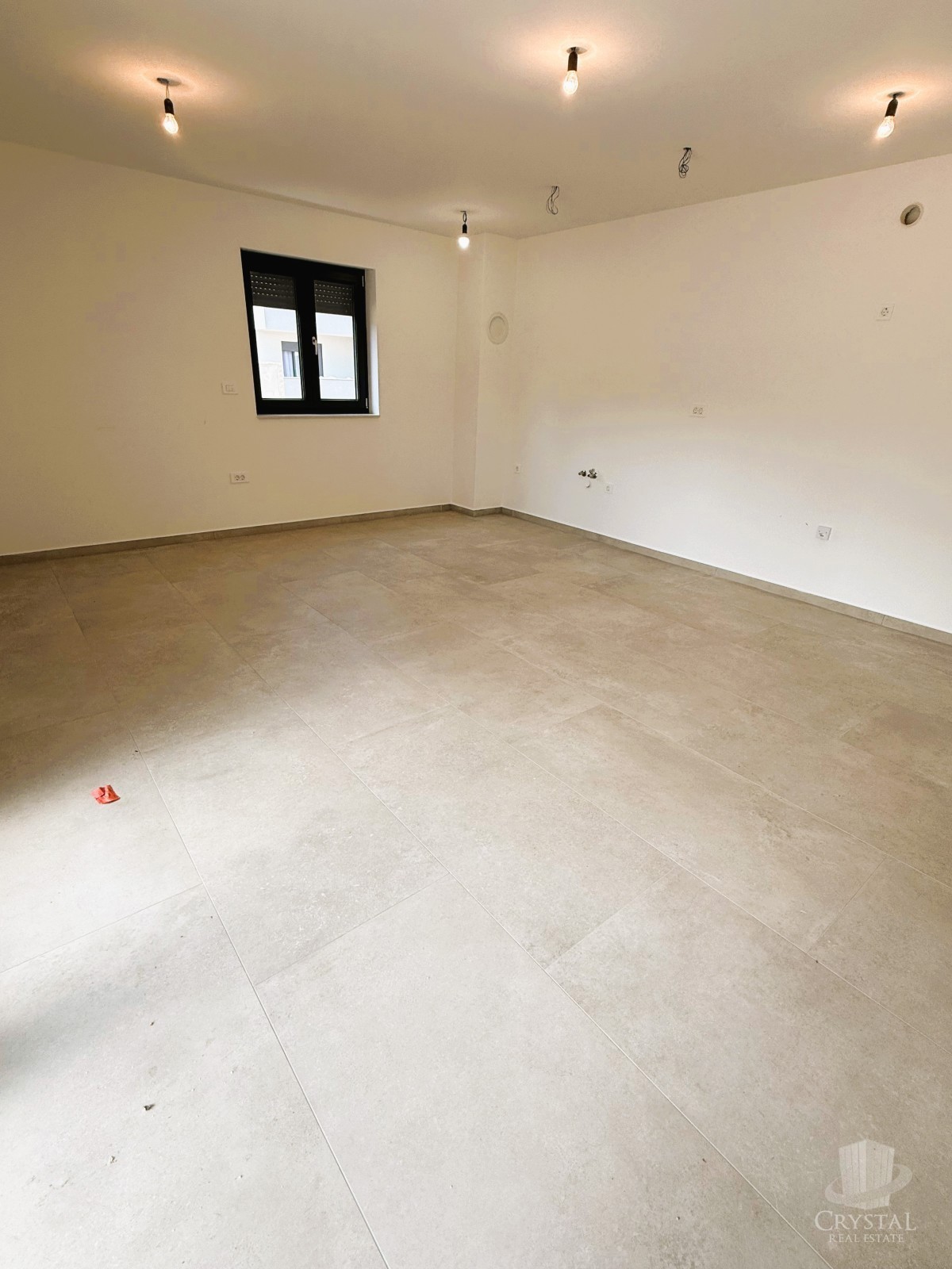 Umago - Moderno appartamento al piano terra con giardino