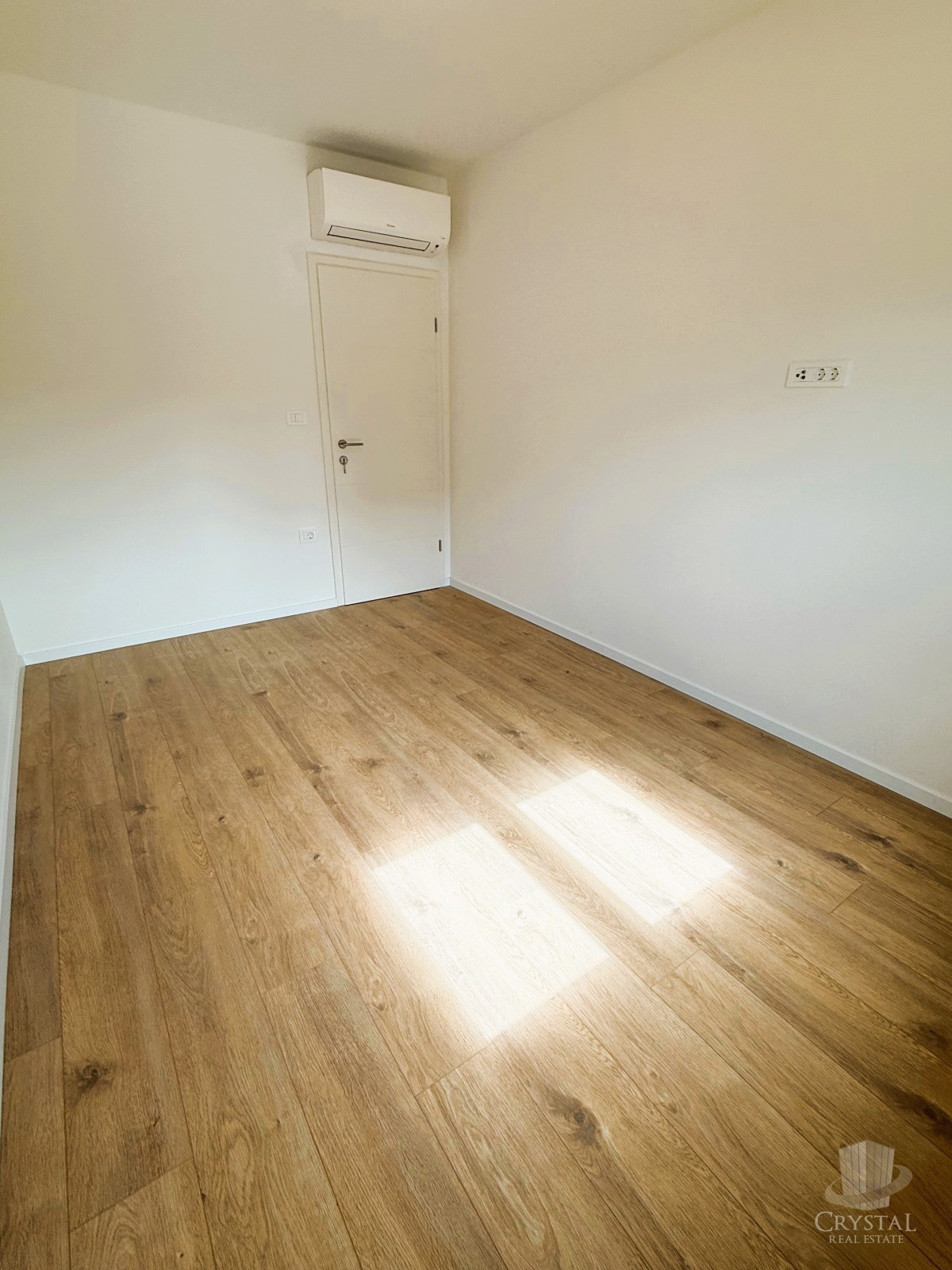 Umago - Moderno appartamento al piano terra con giardino