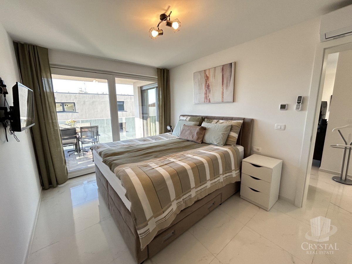 Cittanova - appartamento con terrazza sul tetto e vista panoramica sul mare