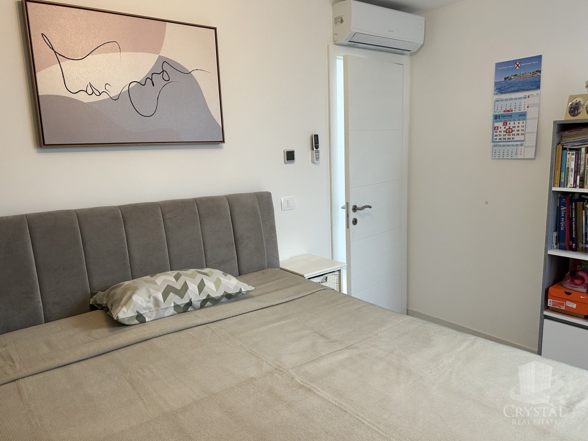 Cittanova - appartamento con terrazza sul tetto e vista panoramica sul mare