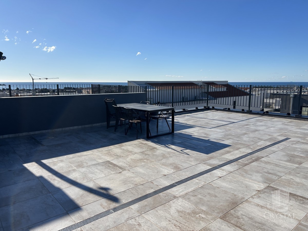 Cittanova - appartamento con terrazza sul tetto e vista panoramica sul mare