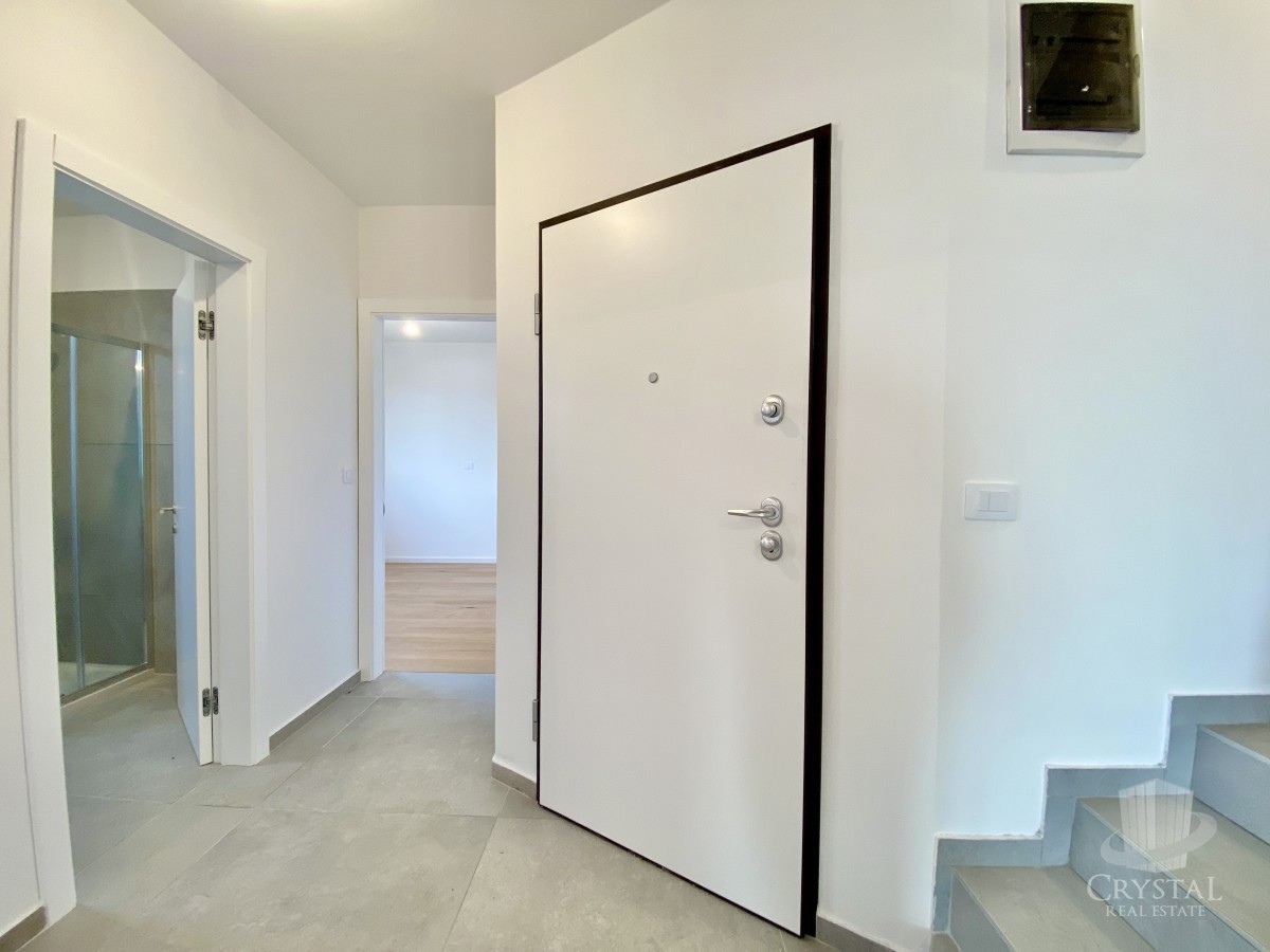 APPARTAMENTO SPAZIOSO CON UNA VISTA FANTASTICA, A SOLI 250M DAL MARE!!