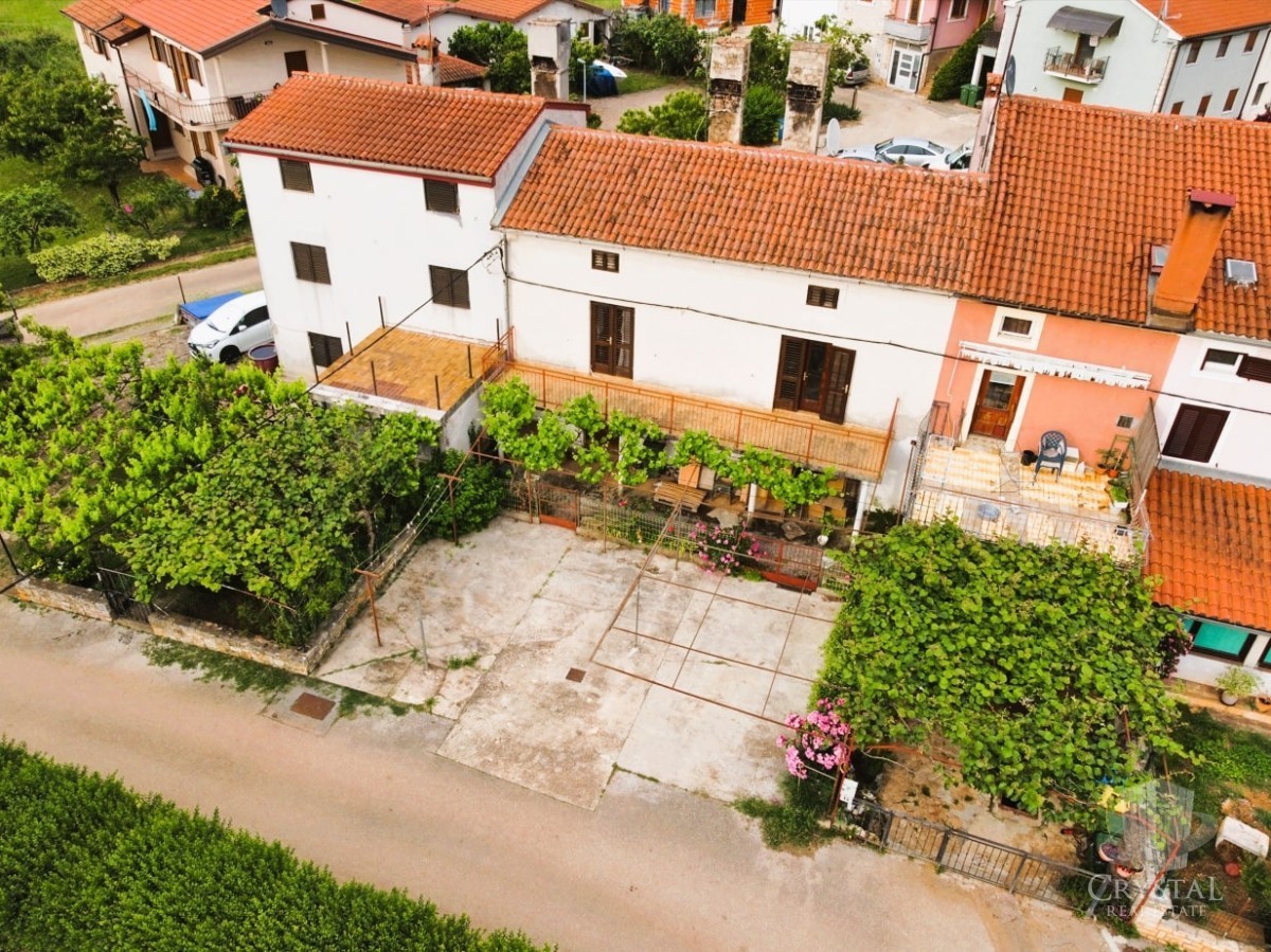 Casa con opportunità di ristrutturazione