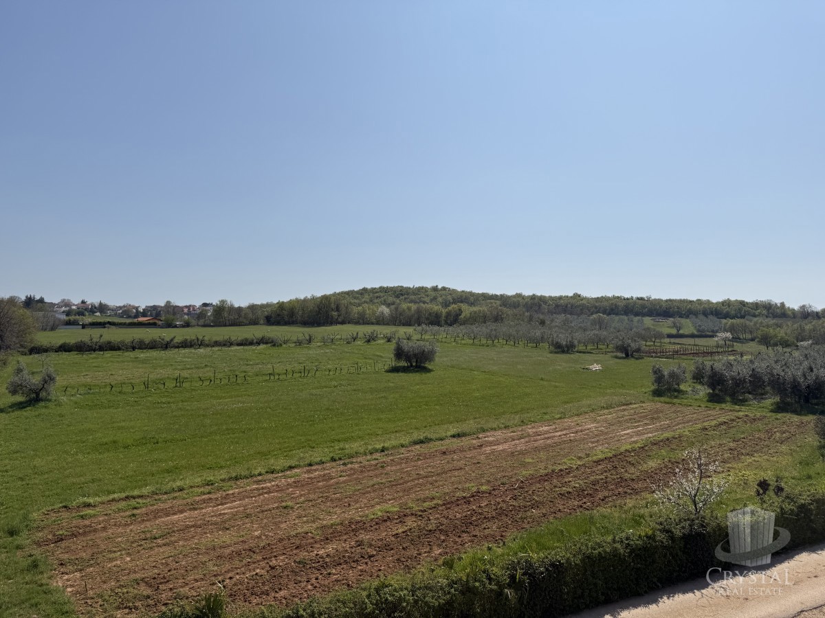 Casa moderna in posizione ricercata a 3 km dal mare