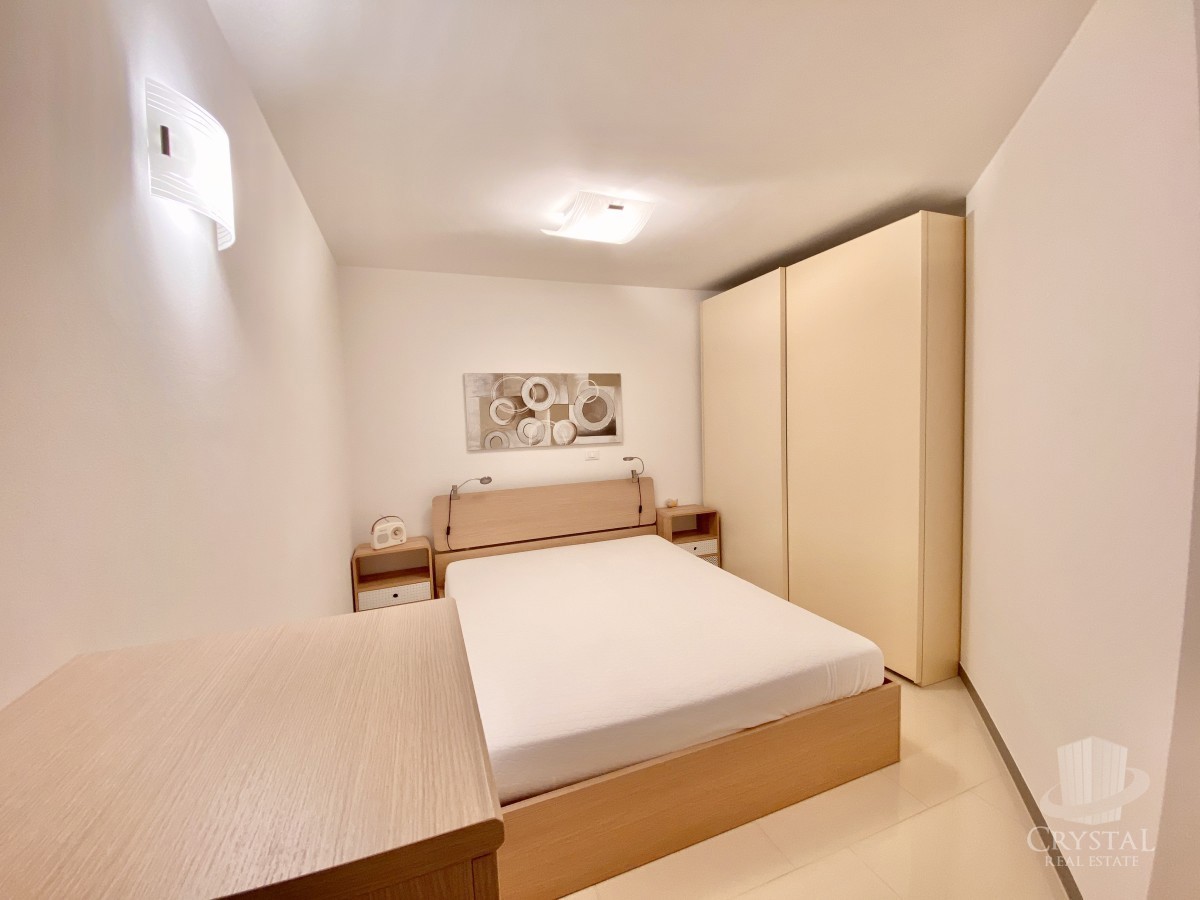 NOVIGRAD, APPARTAMENTO CON VISTA MARE AL PRIMO PIANO!!