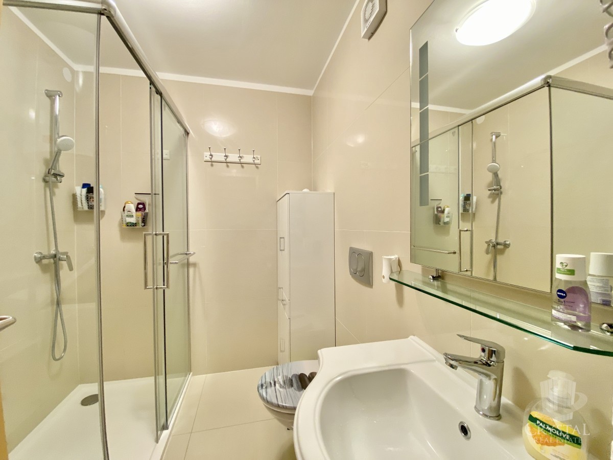 NOVIGRAD, APPARTAMENTO CON VISTA MARE AL PRIMO PIANO!!