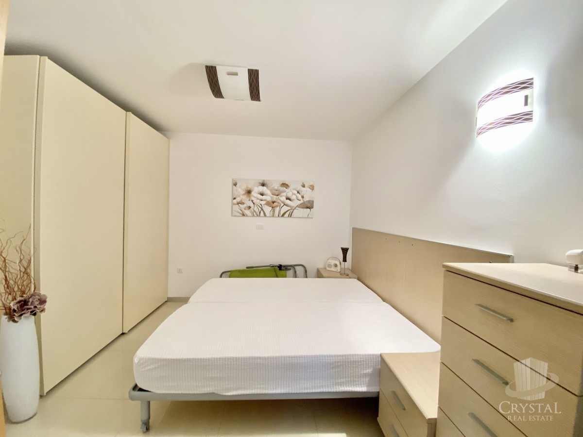 NOVIGRAD, APPARTAMENTO CON VISTA MARE AL PRIMO PIANO!!