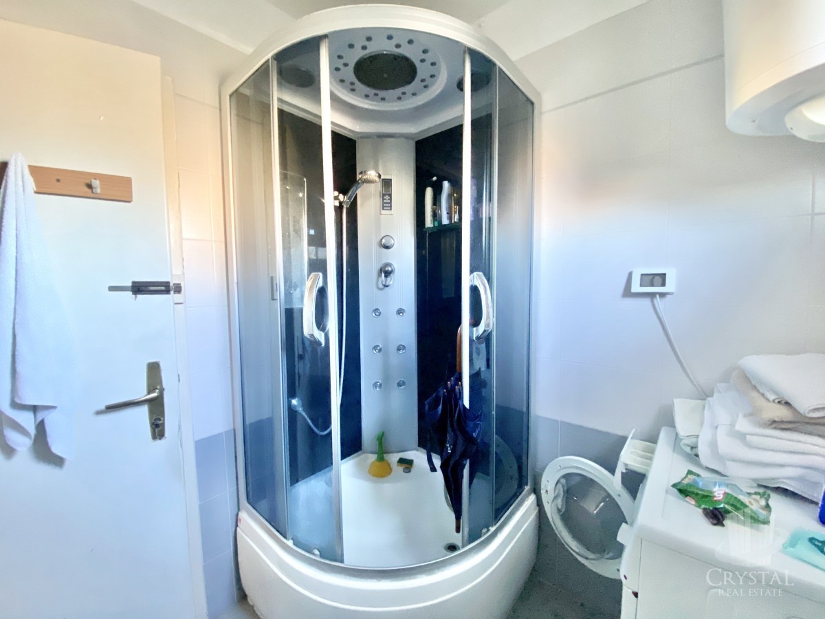 Casa in una posizione tranquilla a pochi metri dalla città