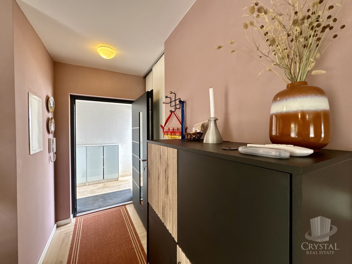 Casa unifamiliare attraente con piscina nei dintorni di Novigrad