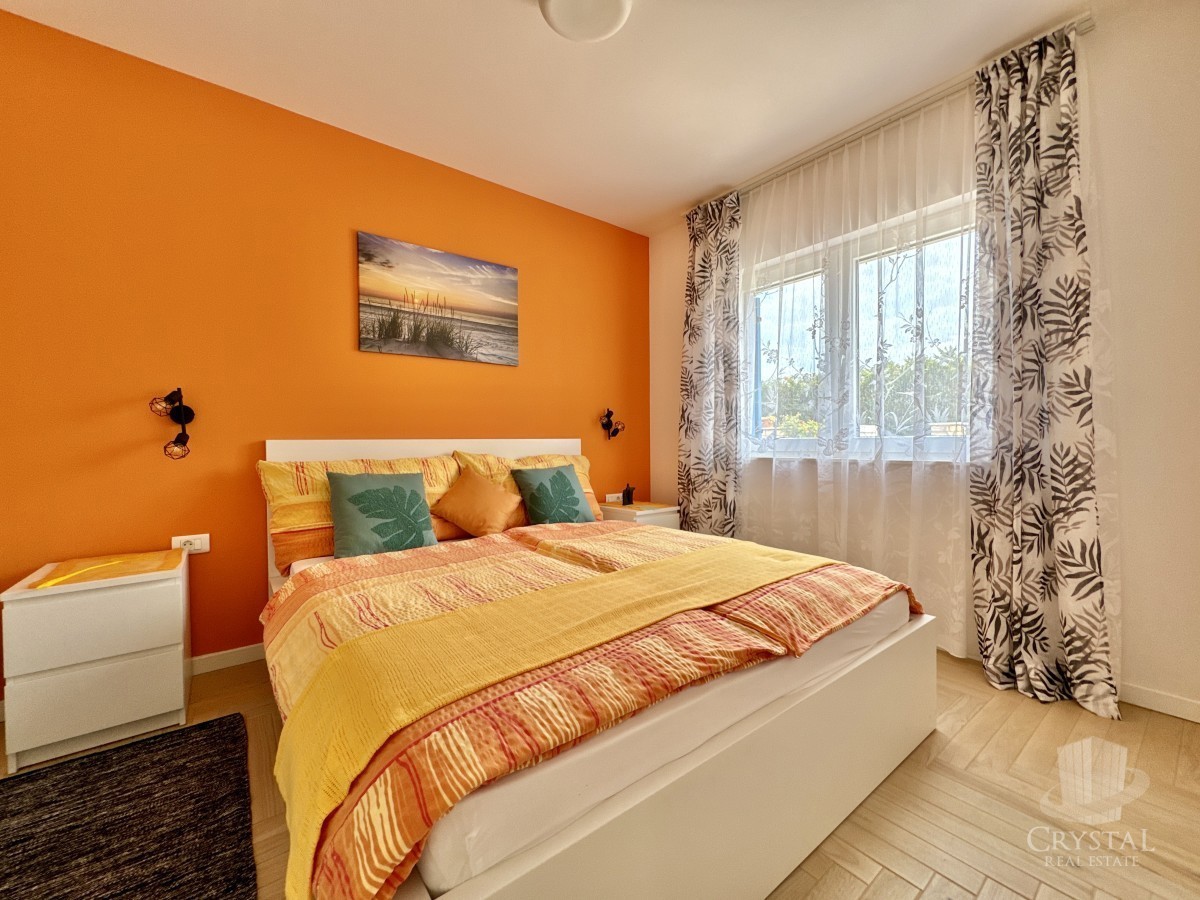 Casa unifamiliare attraente con piscina nei dintorni di Novigrad