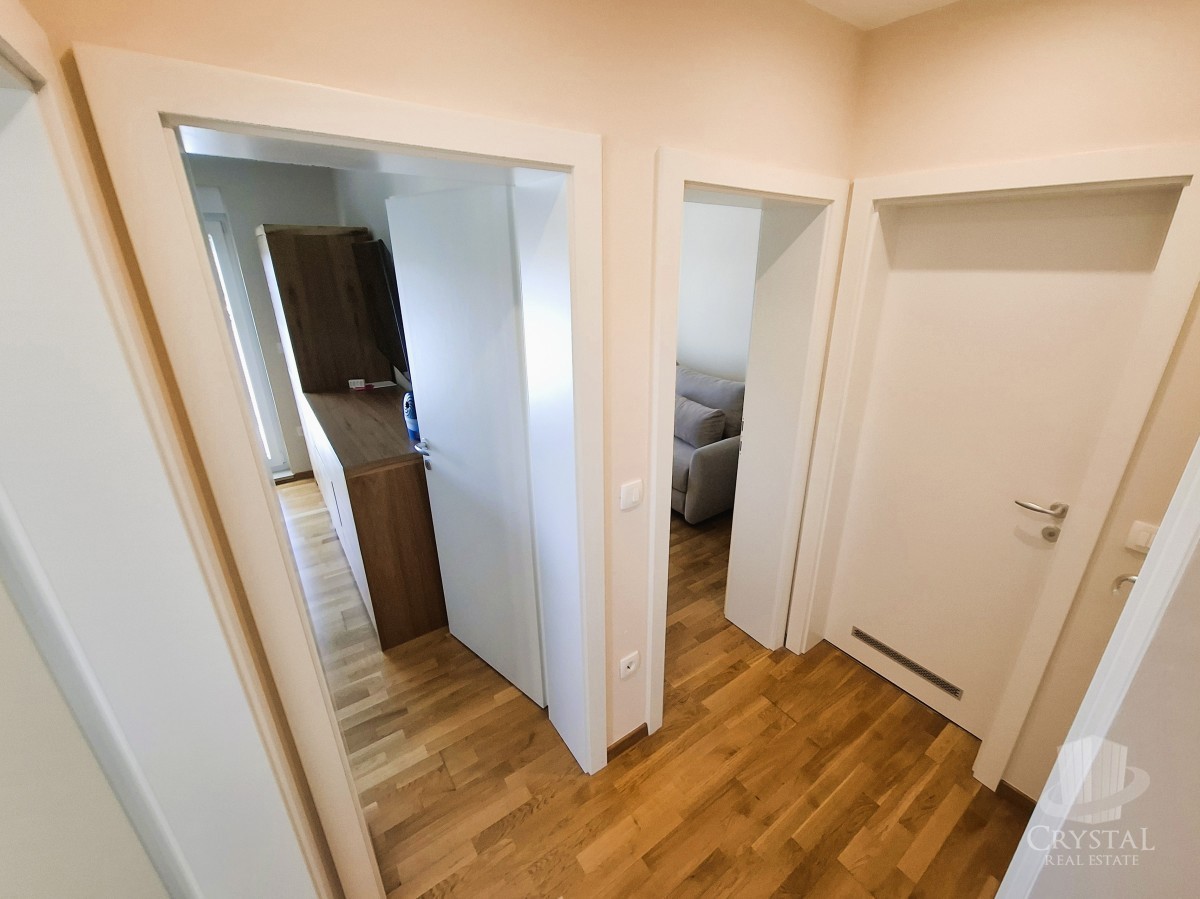 Bellissimo appartamento con terrazza sul tetto a Cittanova