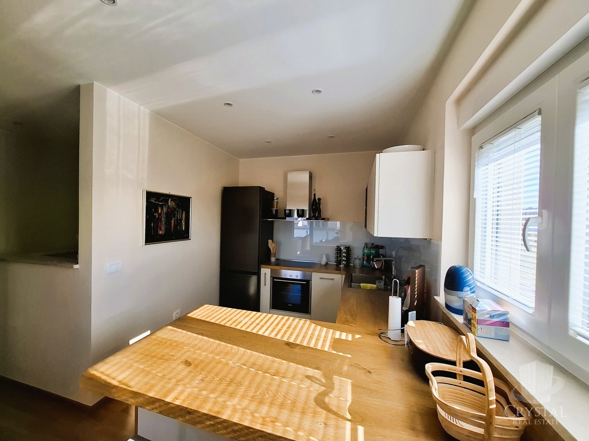 Bellissimo appartamento con terrazza sul tetto a Cittanova