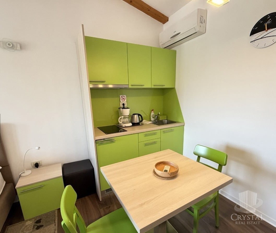 Casa nel centro di Cittanova con 3 appartamenti e giardino