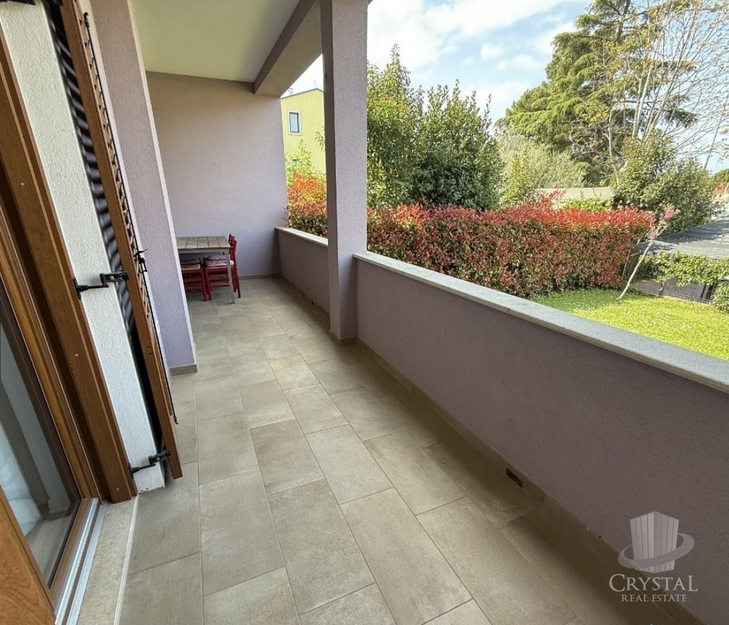 Casa nel centro di Cittanova con 3 appartamenti e giardino