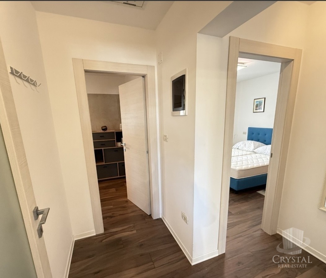 Casa nel centro di Cittanova con 3 appartamenti e giardino