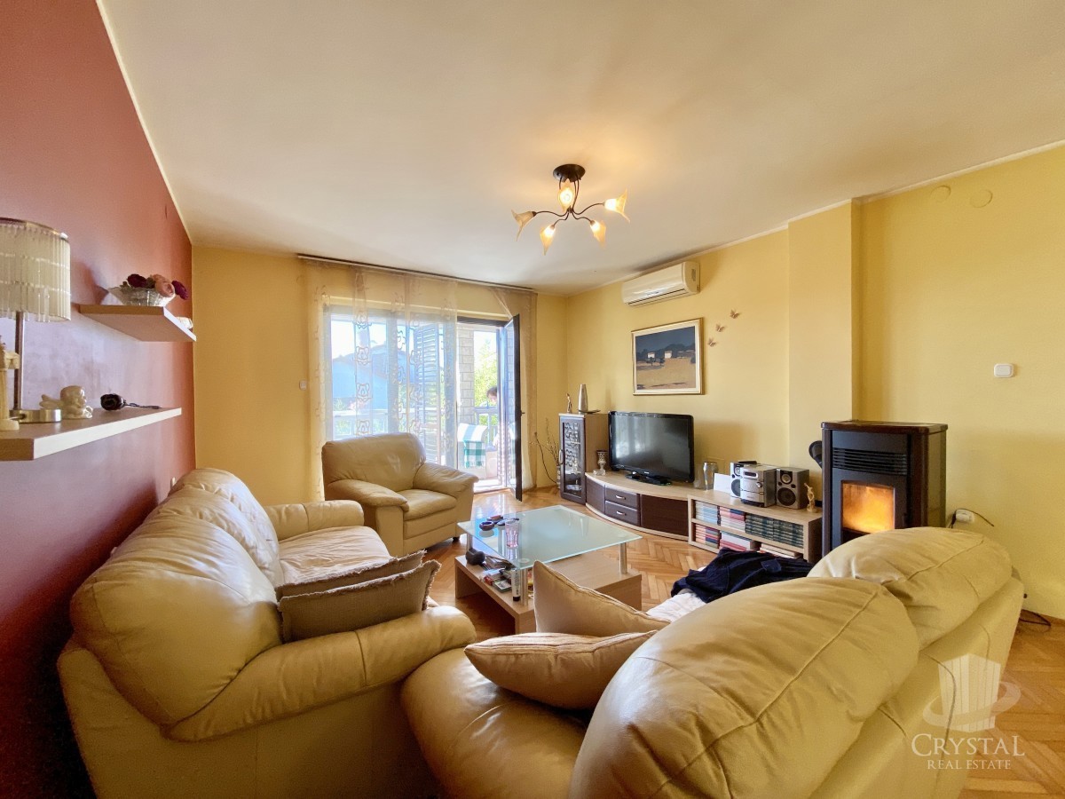 APPARTAMENTO TRIPLO CON VISTA MARE!!