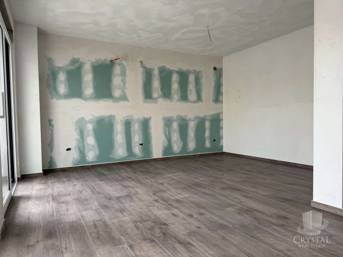 APPARTAMENTO LUSSUOSO AL 1° PIANO NELLA VICINANZA DI UMAGO, A 300 M DAL MARE