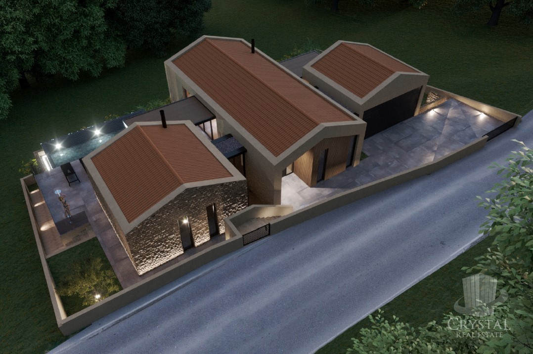 In vendita – Villa moderna con piscina e permesso di costruzione definitivo