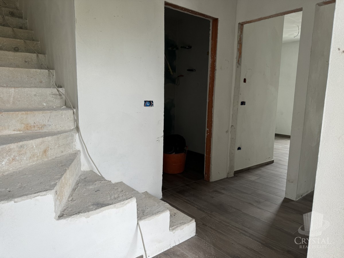 APPARTAMENTO LUSSUOSO AL 1° PIANO NELLA VICINANZA DI UMAGO, A 300 M DAL MARE