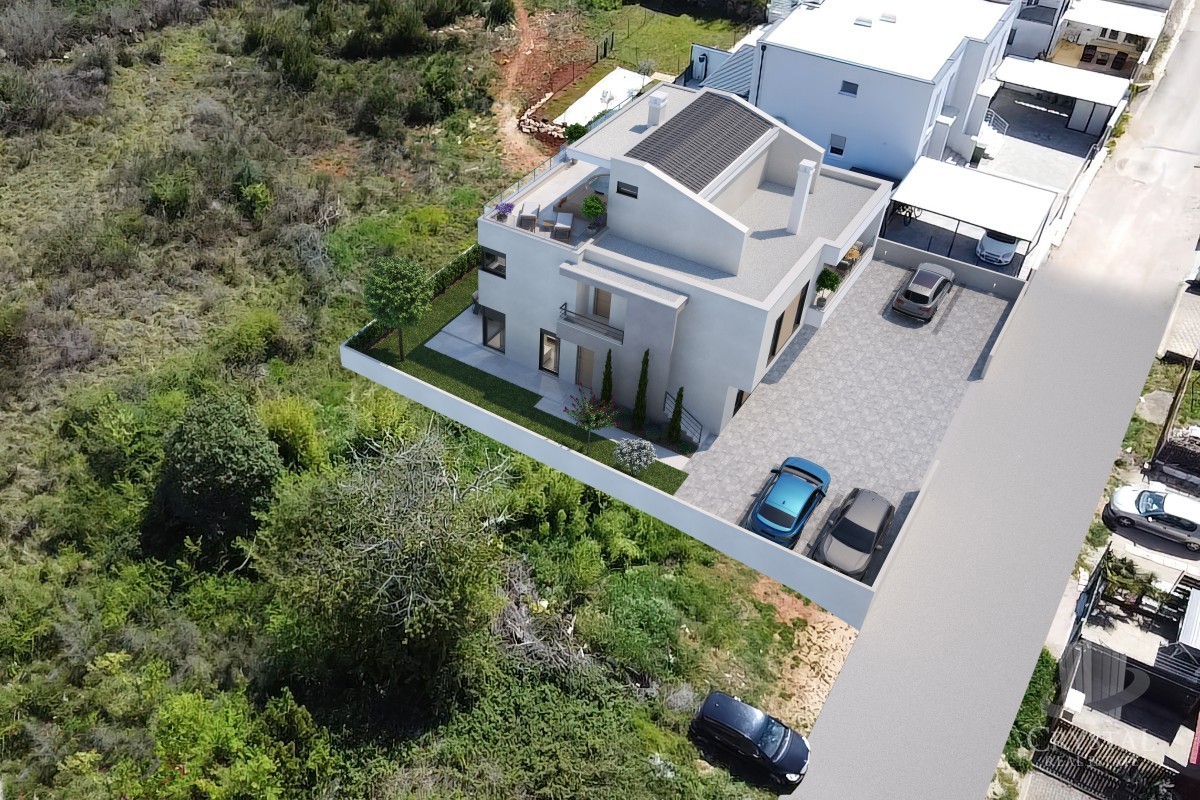 APPARTAMENTO LUSSUOSO AL 1° PIANO NELLA VICINANZA DI UMAGO, A 300 M DAL MARE