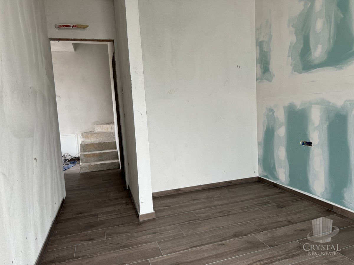 APPARTAMENTO LUSSUOSO AL 1° PIANO NELLA VICINANZA DI UMAGO, A 300 M DAL MARE