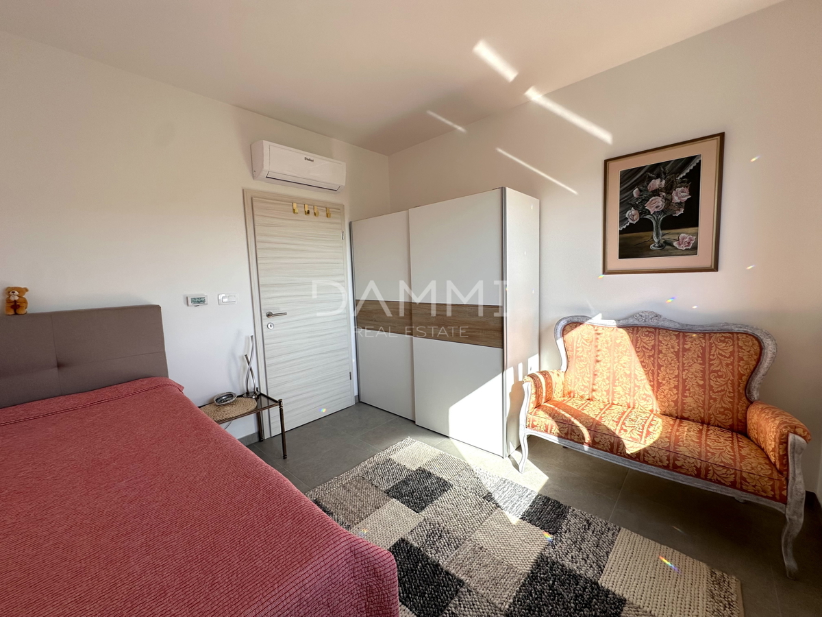 KRALJEVICA - Attico con tre camere da letto e una vista incredibile