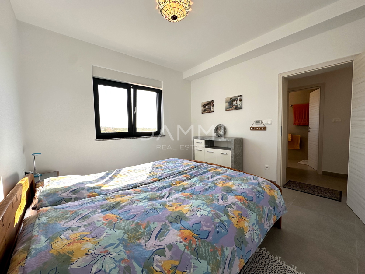 KRALJEVICA - Attico con tre camere da letto e una vista incredibile