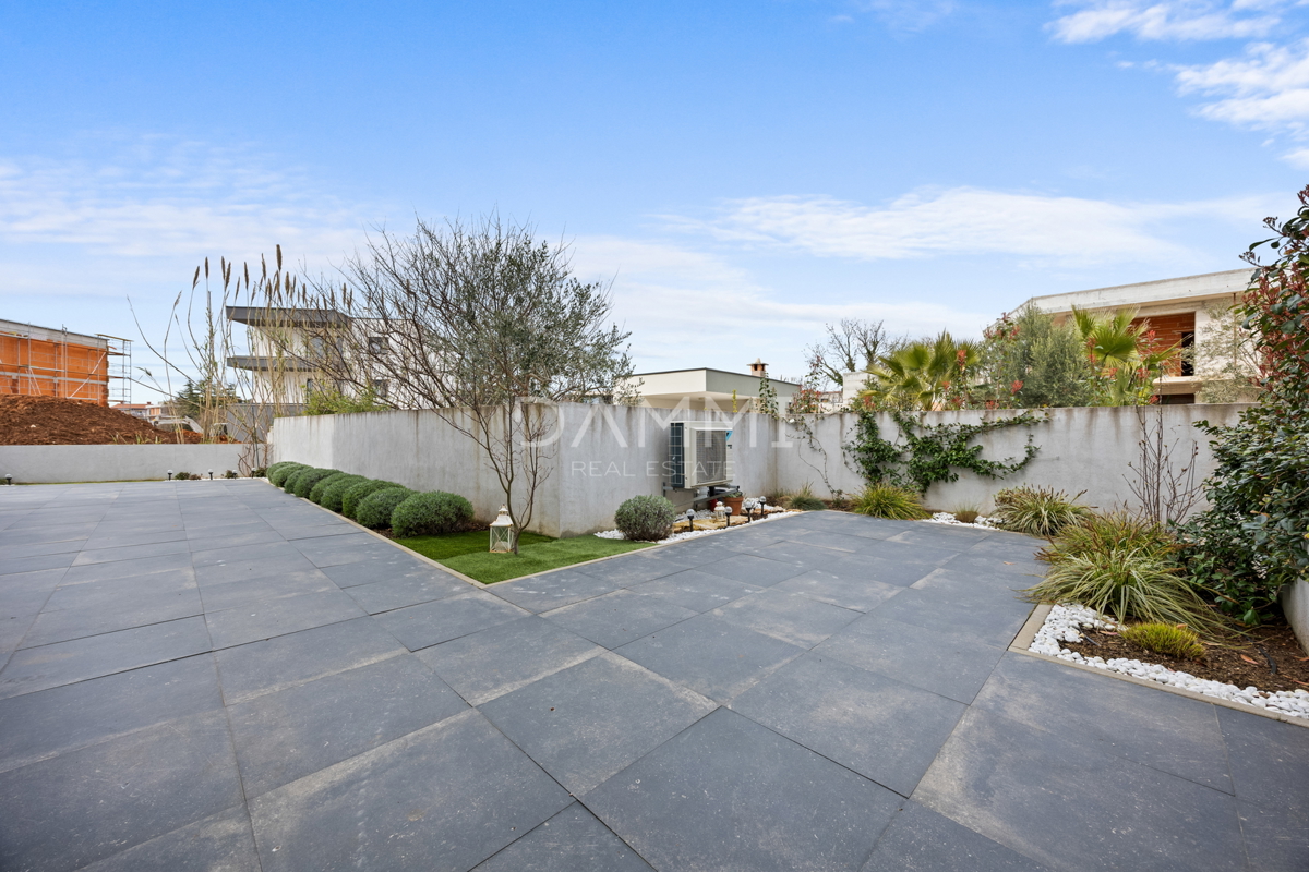 Istra, Medulin - appartamento di lusso con due camere da letto e giardino, nuova costruzione