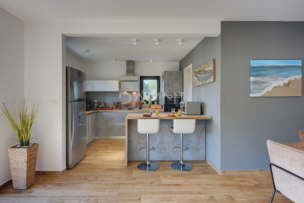 ISTRIA, MEDOLINO - Casa di lusso con piscina