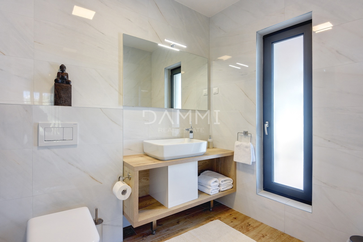 ISTRIA, MEDOLINO - Casa di lusso con piscina