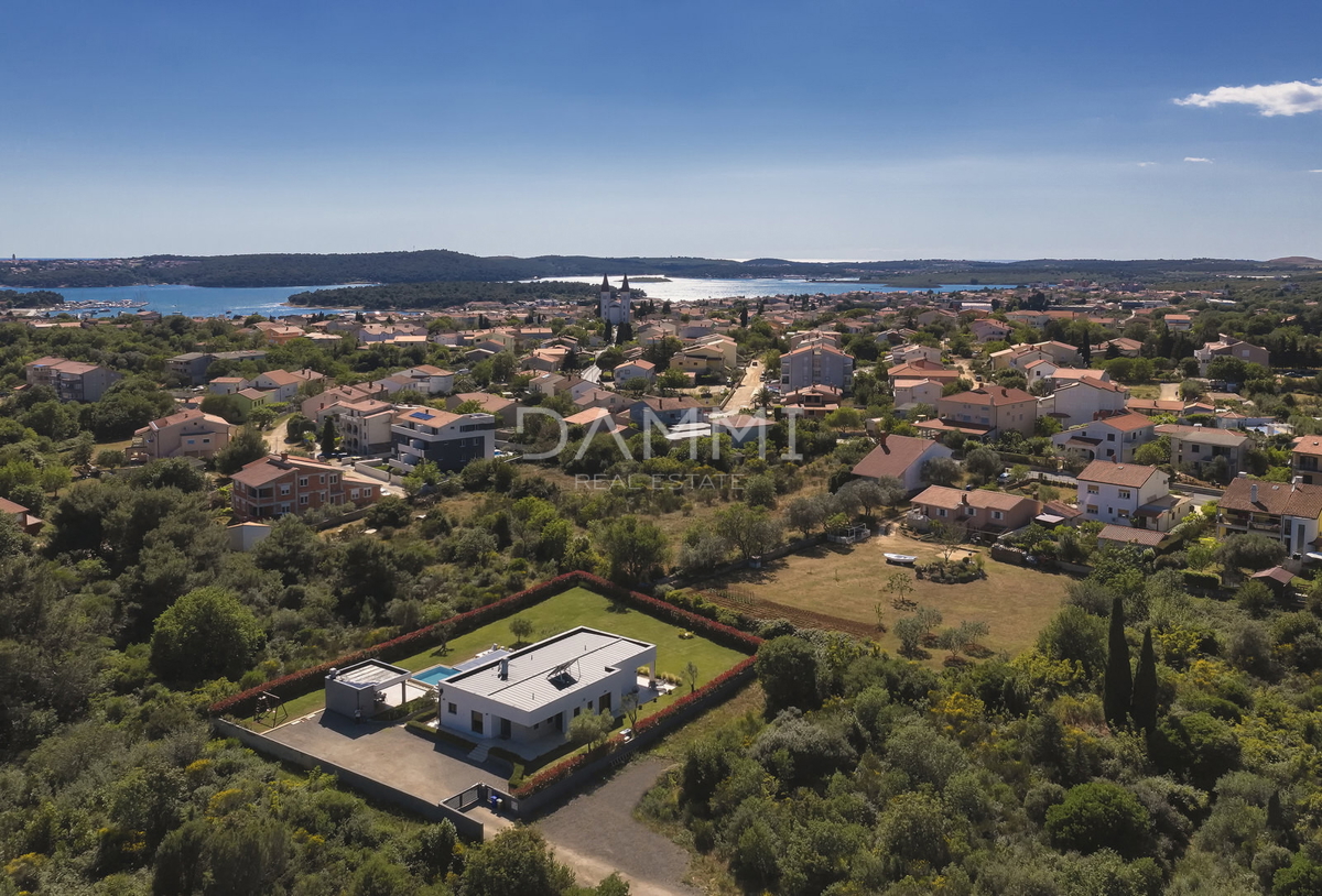 ISTRIA, MEDOLINO - Casa di lusso con piscina