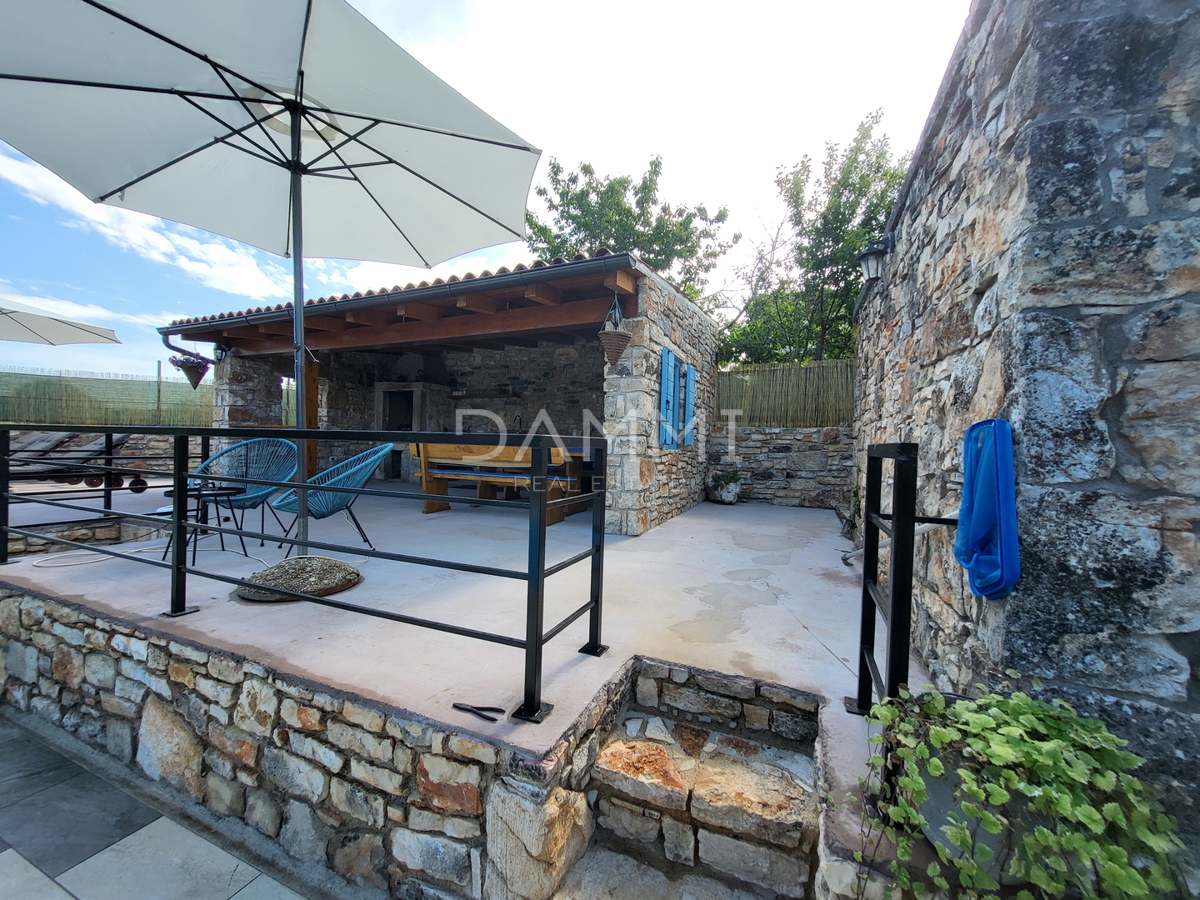 ISTRA, VRSAR - Casa indipendente in pietra con piscina