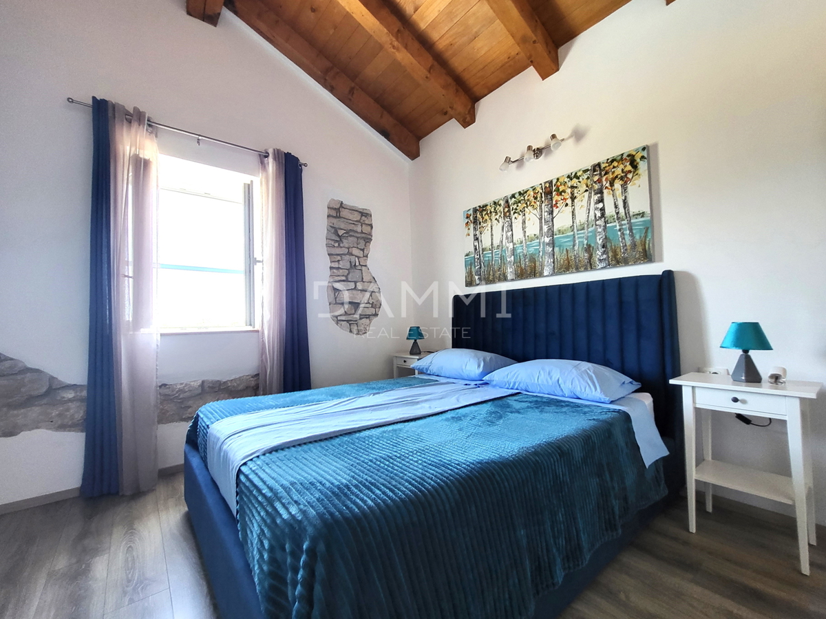 ISTRA, VRSAR - Casa indipendente in pietra con piscina