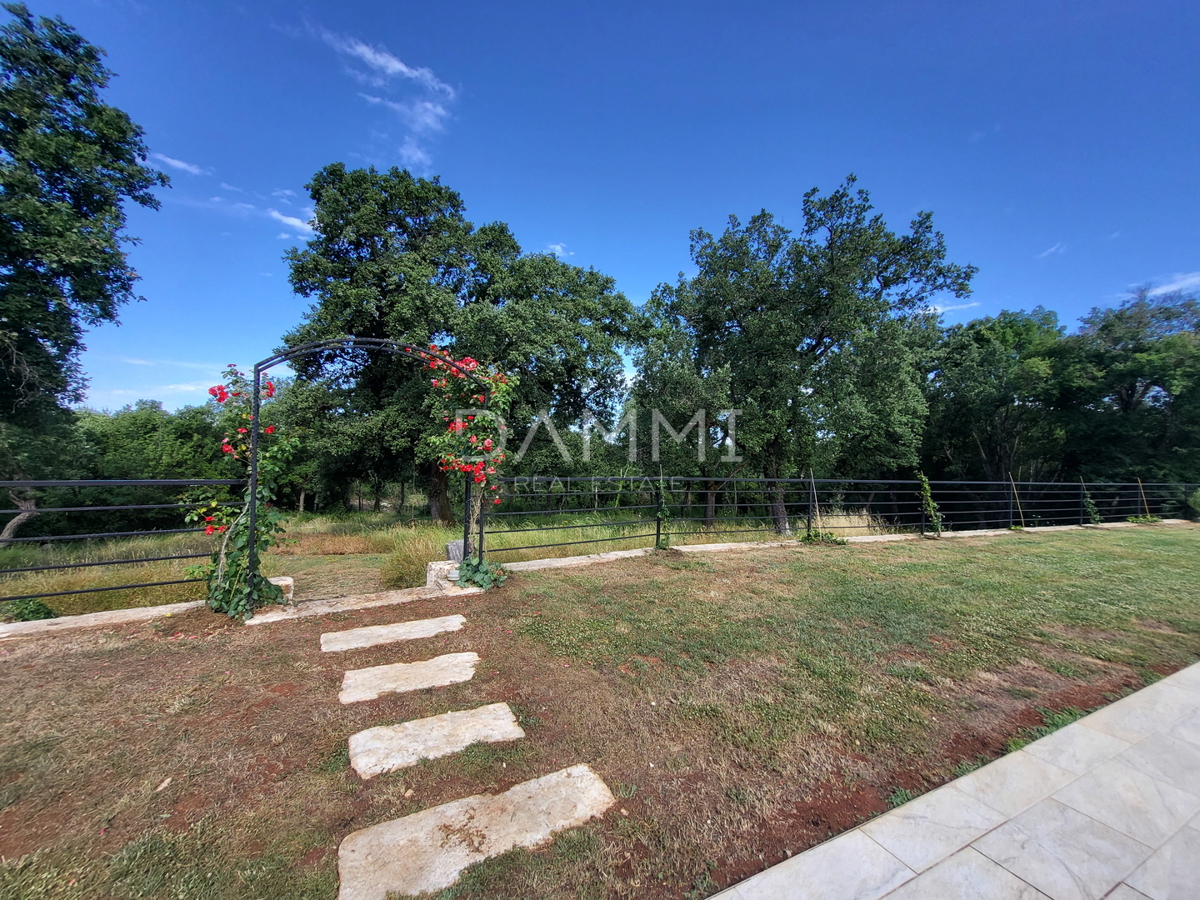 ISTRA, VRSAR - Casa indipendente in pietra con piscina